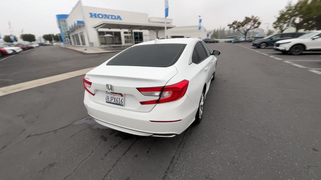 Thumbnail: 2019 Honda Accord - 8