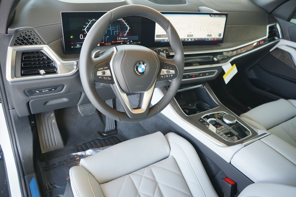 Thumbnail: 2026 BMW X5 - 12