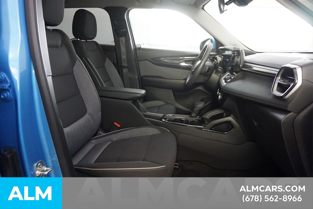 Used 2025 Blue Chevrolet LT image 19
