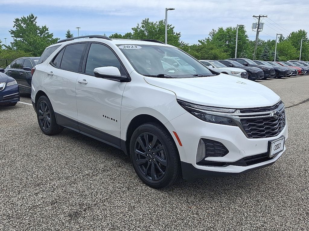 Thumbnail: 2023 Chevrolet Equinox - 3