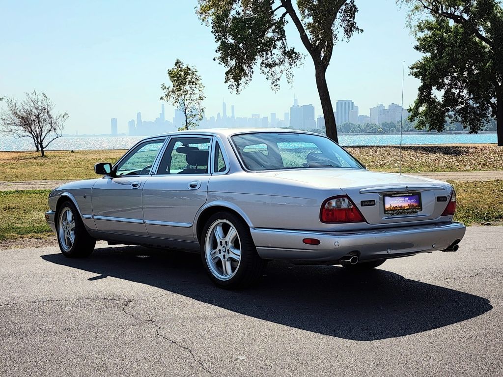 2002 Jaguar XJ8 Sport 6