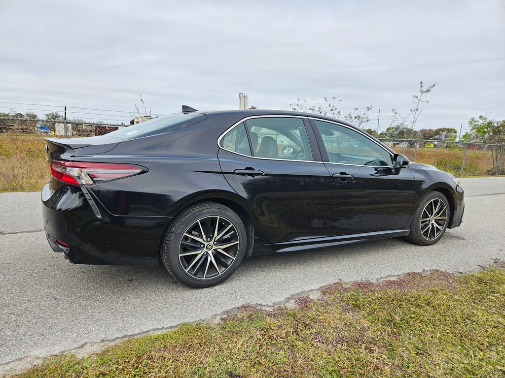 2023 Toyota Camry SE 5