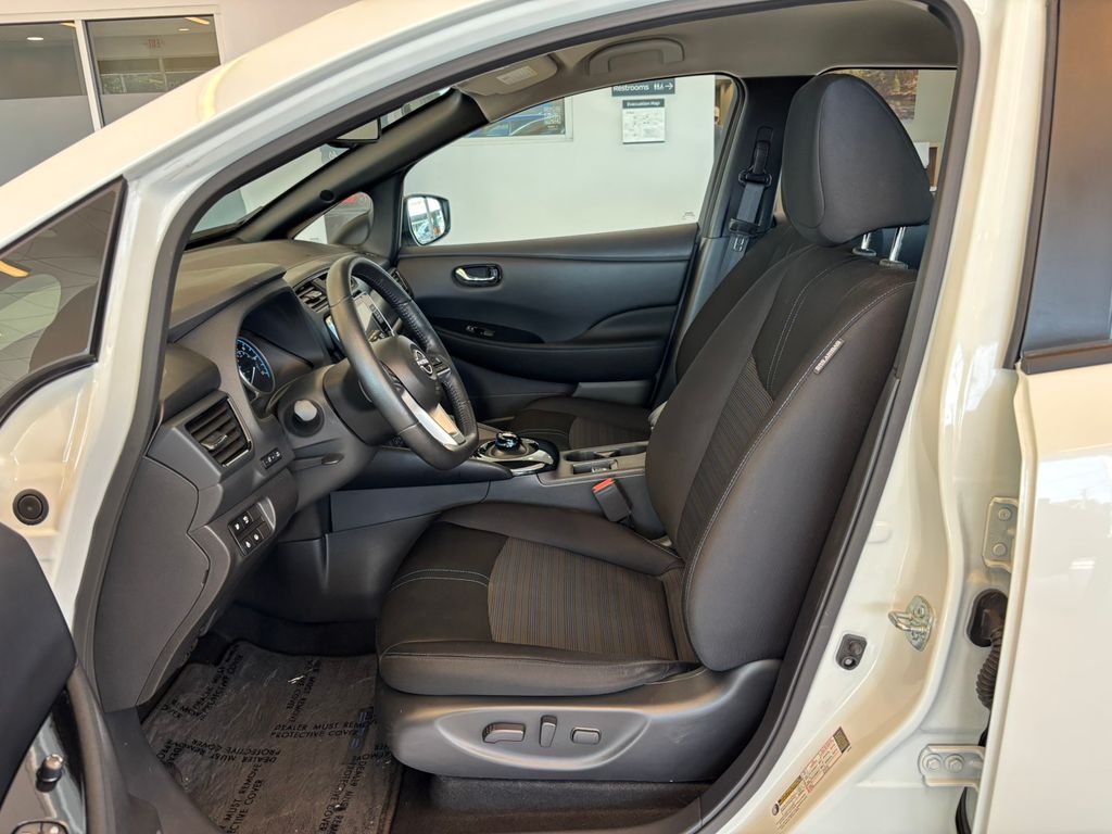2024 Nissan Leaf SV Plus