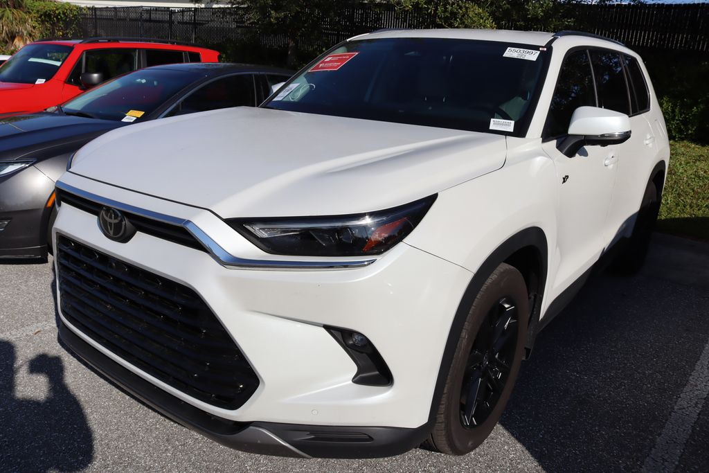 Thumbnail: 2024 Toyota Grand Highlander - 2