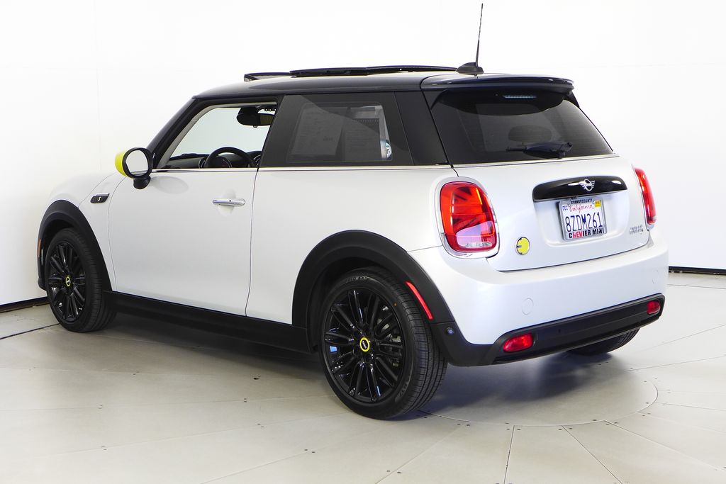 Thumbnail: 2022 MINI Cooper - 9