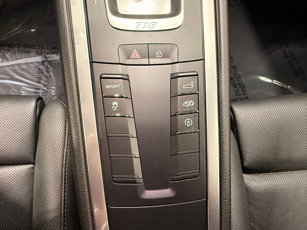 Thumbnail: 2022 Porsche 718 Cayman - 20