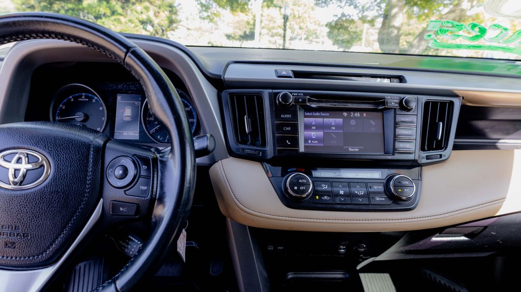 Used 2018 Toyota RAV4 XLE 4D Sport Utility