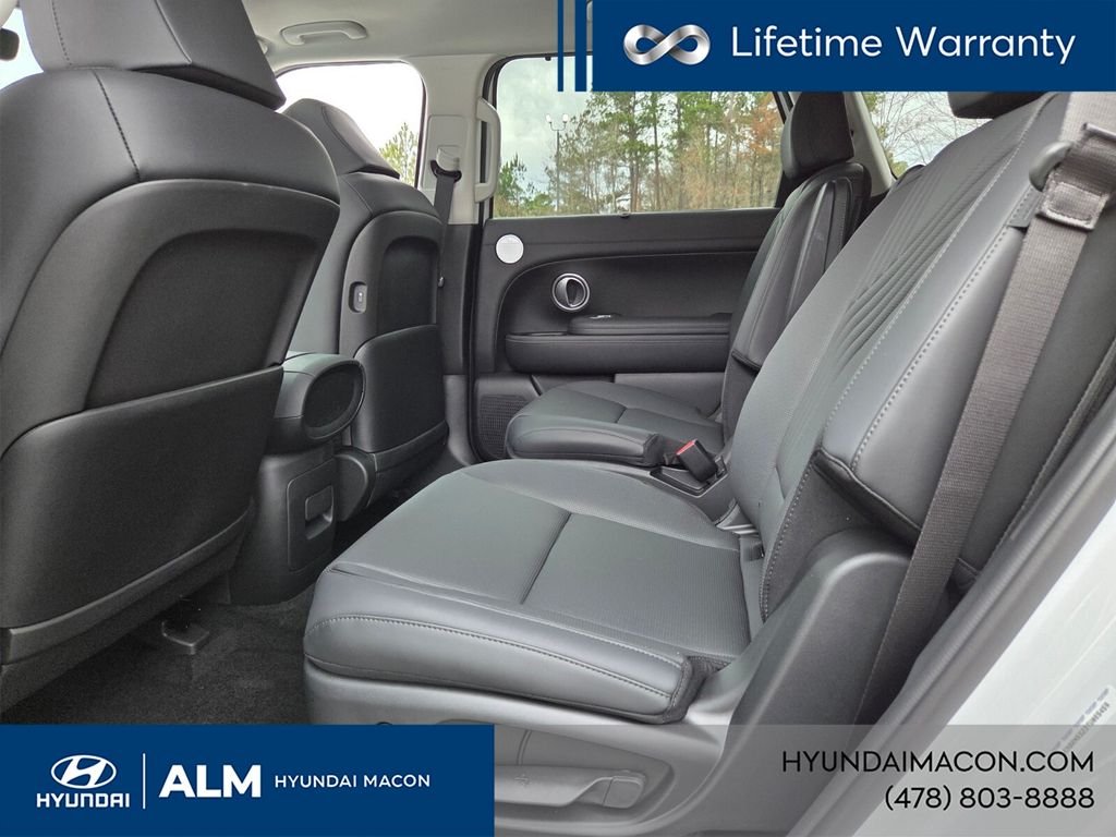 New 2026 White Hyundai SEL Premium FWD image 13