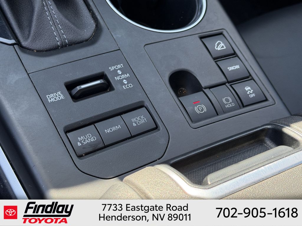 Used 2024 Toyota Highlander SUV