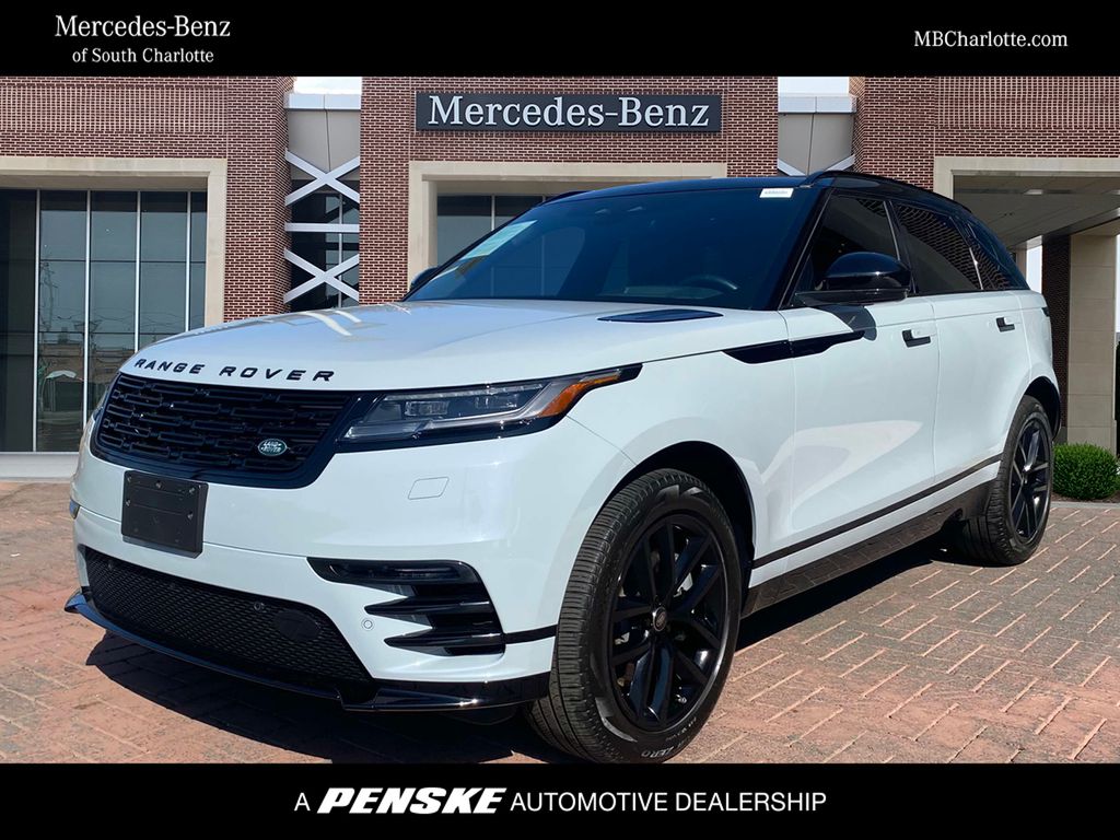 2024 Land Rover Range Rover Velar Dynamic SE Hero Image