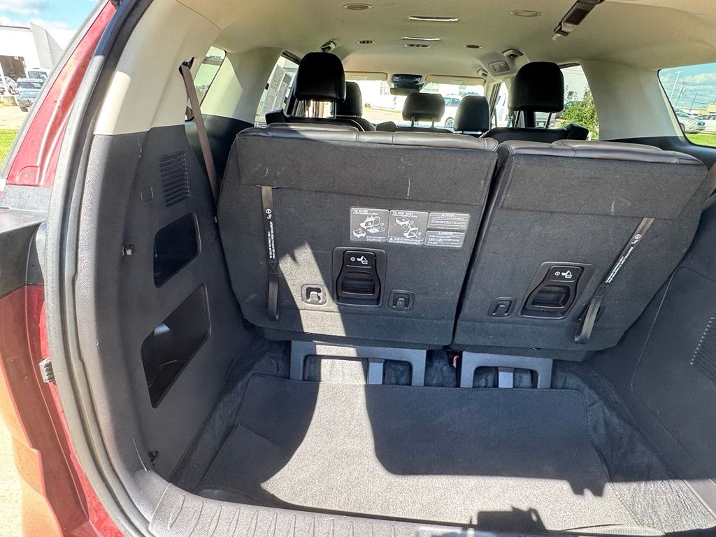 Used 2022 Kia Carnival Van