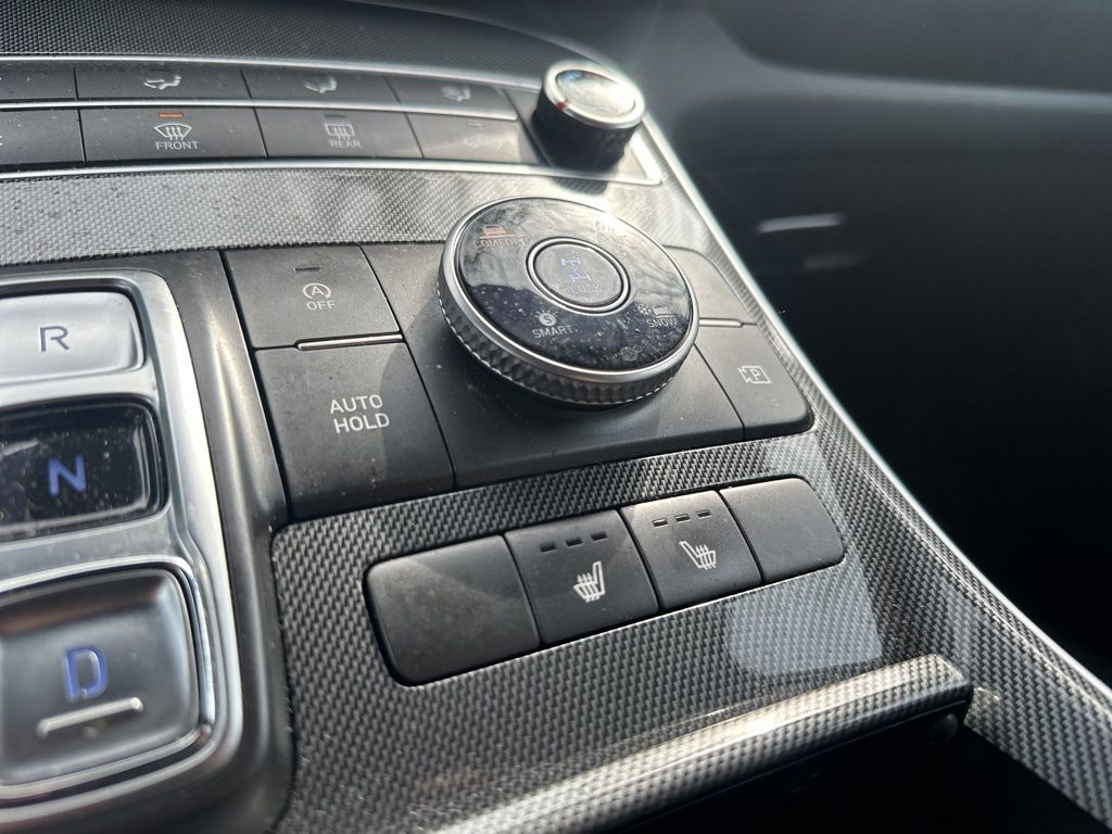 Certified Used 2022 Gray Hyundai SEL image 13