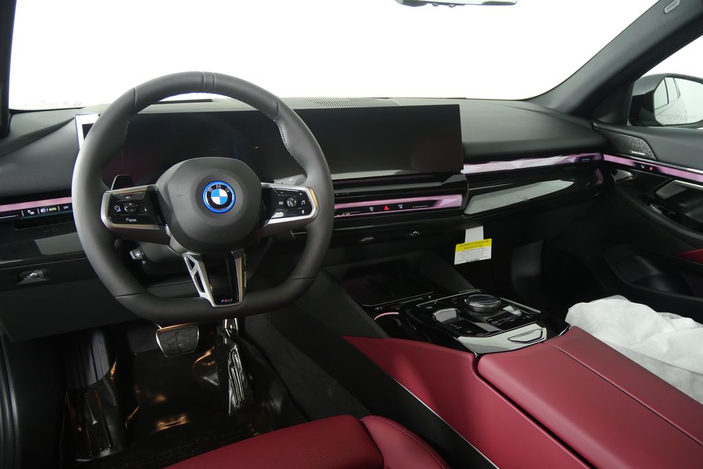 Thumbnail: 2026 BMW i5 - 18