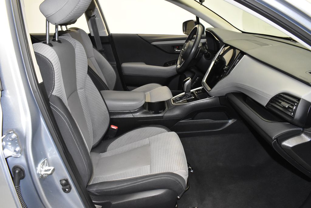 2022 Subaru Outback Premium 24