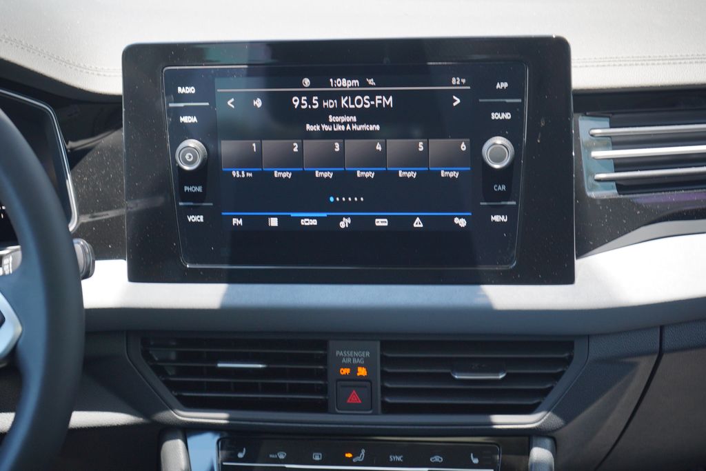 Thumbnail: 2025 Volkswagen Jetta - 10