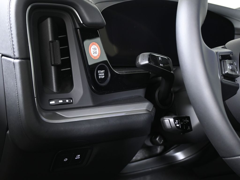 Thumbnail: 2026 Porsche Cayenne - 28