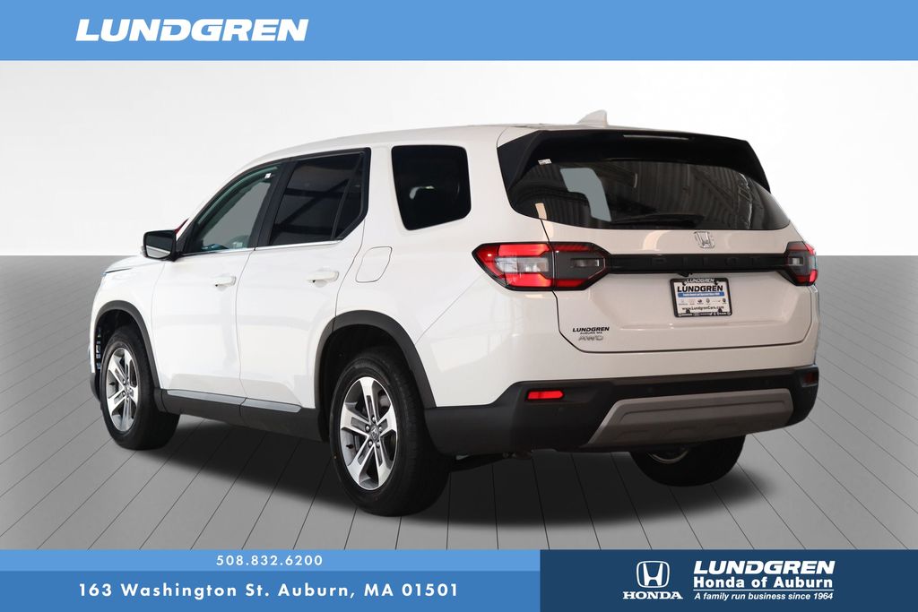 Used 2025 Honda Pilot SUV