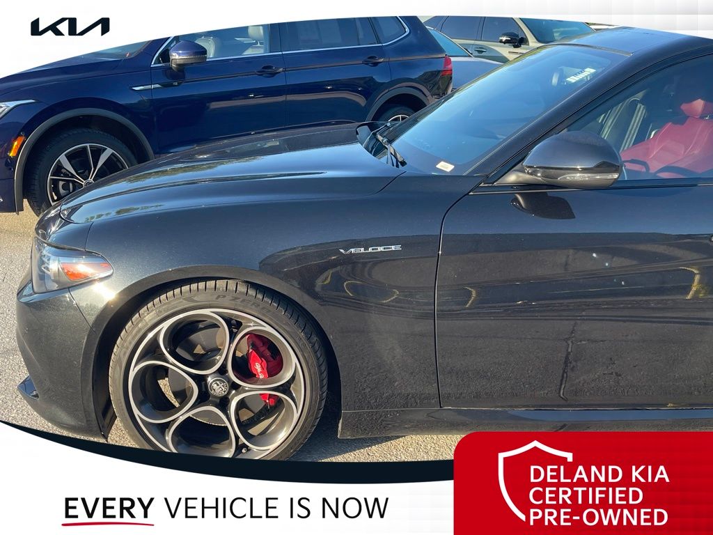 2022 Alfa Romeo Giulia Ti Veloce - Photo 8