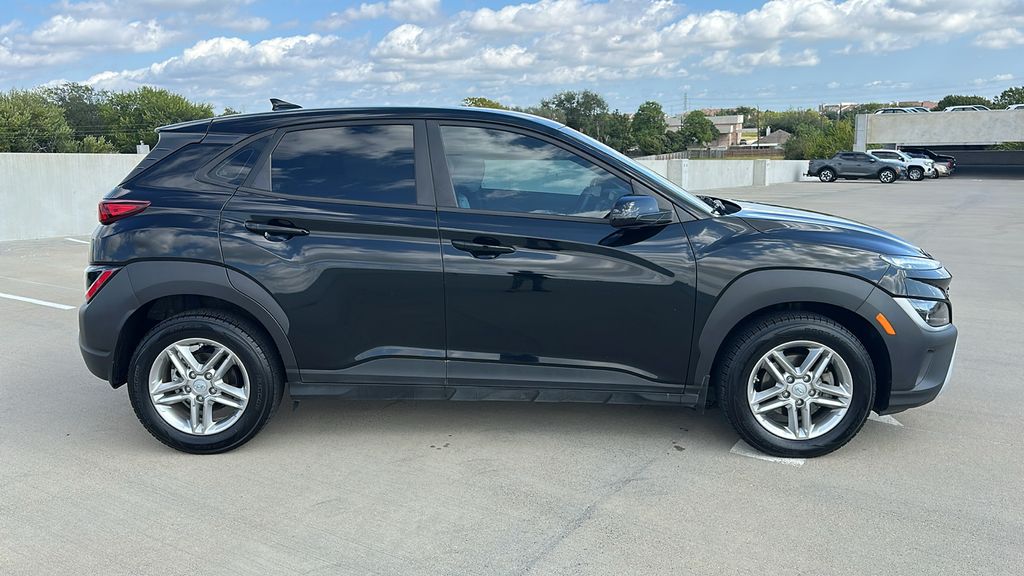 2022 Hyundai Kona SE Black at AutoSavvy Houston Southwest