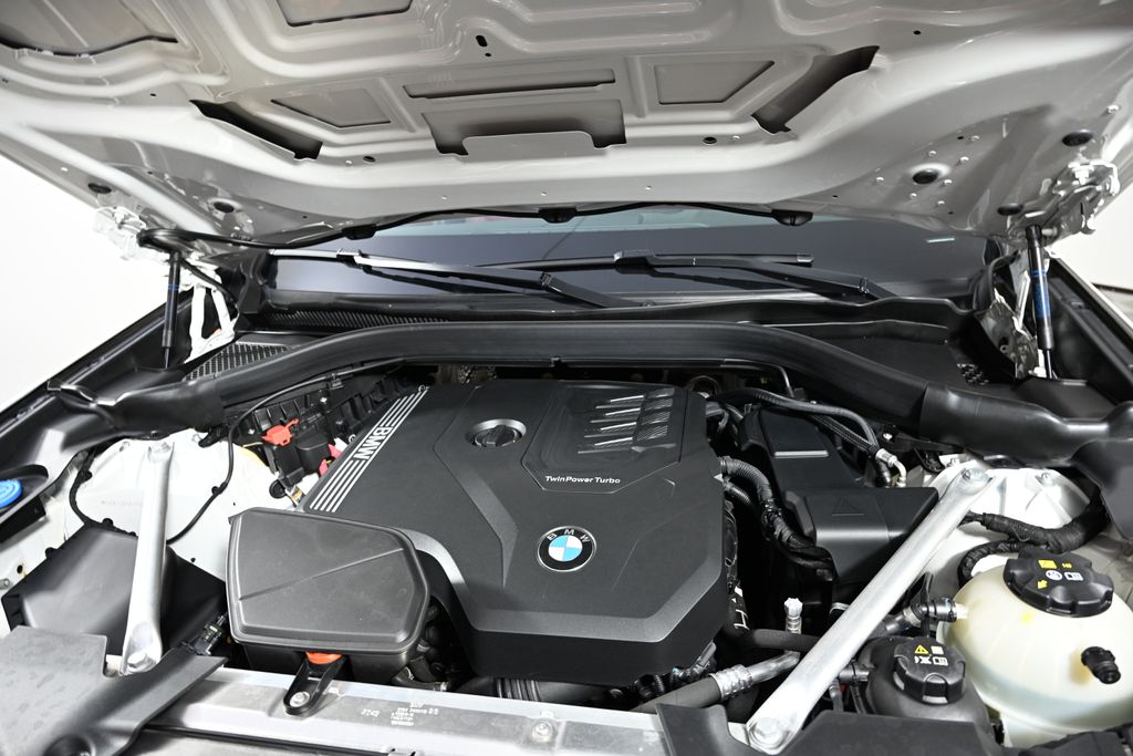 Thumbnail: 2023 BMW X4 - 26