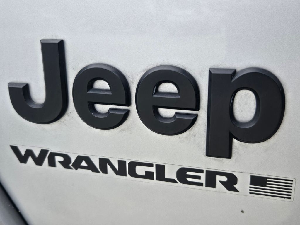 2023 Jeep Wrangler - $27,669