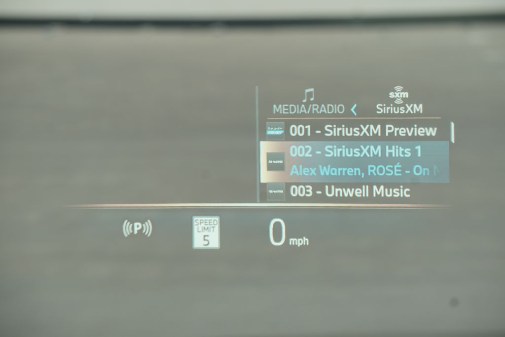 Thumbnail: 2026 BMW i5 - 8