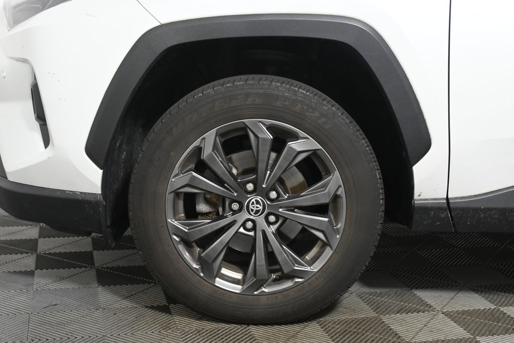 Thumbnail: 2023 Toyota RAV4 - 11