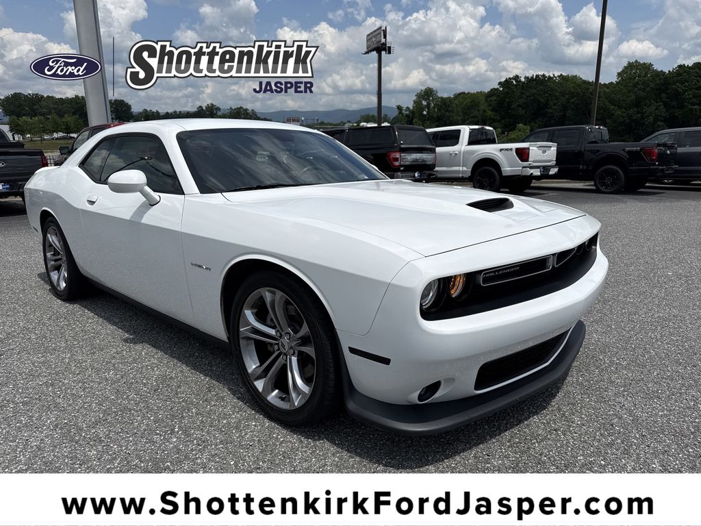 White Knuckle Clearcoat 2021 Dodge Challenger Coupe Rear-Wheel Drive 8-Speed Automatic