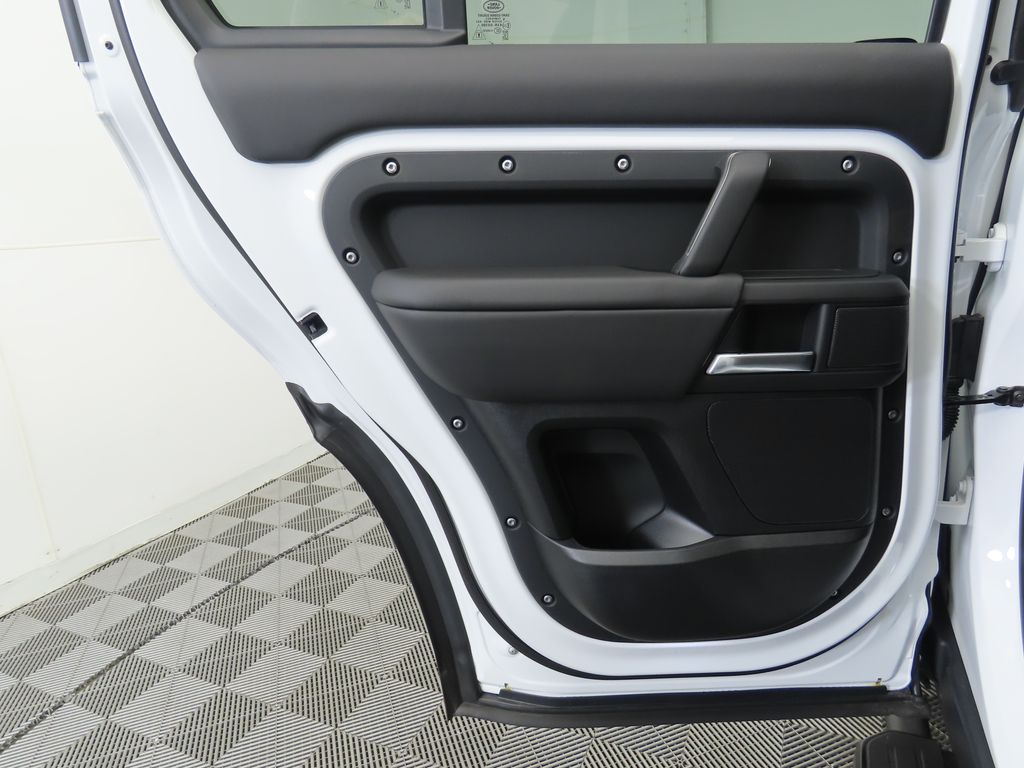 Thumbnail: 2025 Land Rover Defender - 25