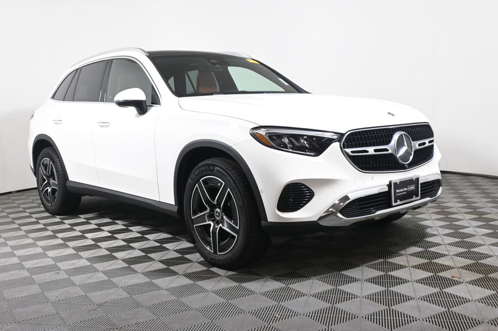Thumbnail: 2026 Mercedes-Benz GLC - 9