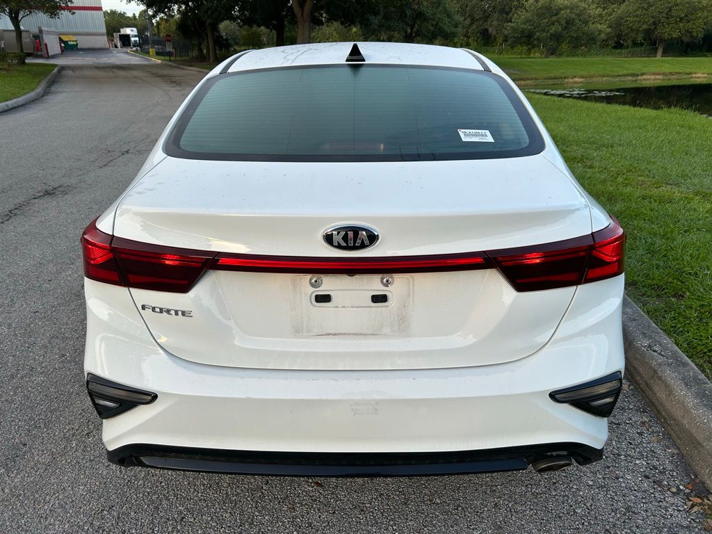 Thumbnail: 2021 Kia Forte - 4