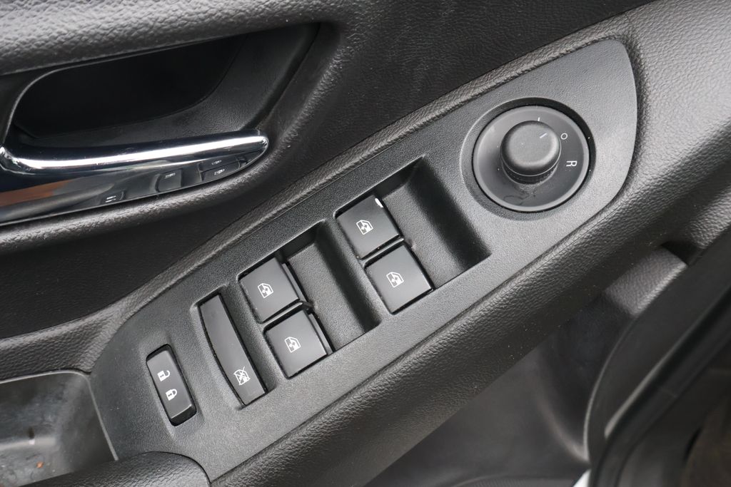 Thumbnail: 2019 Chevrolet Trax - 11