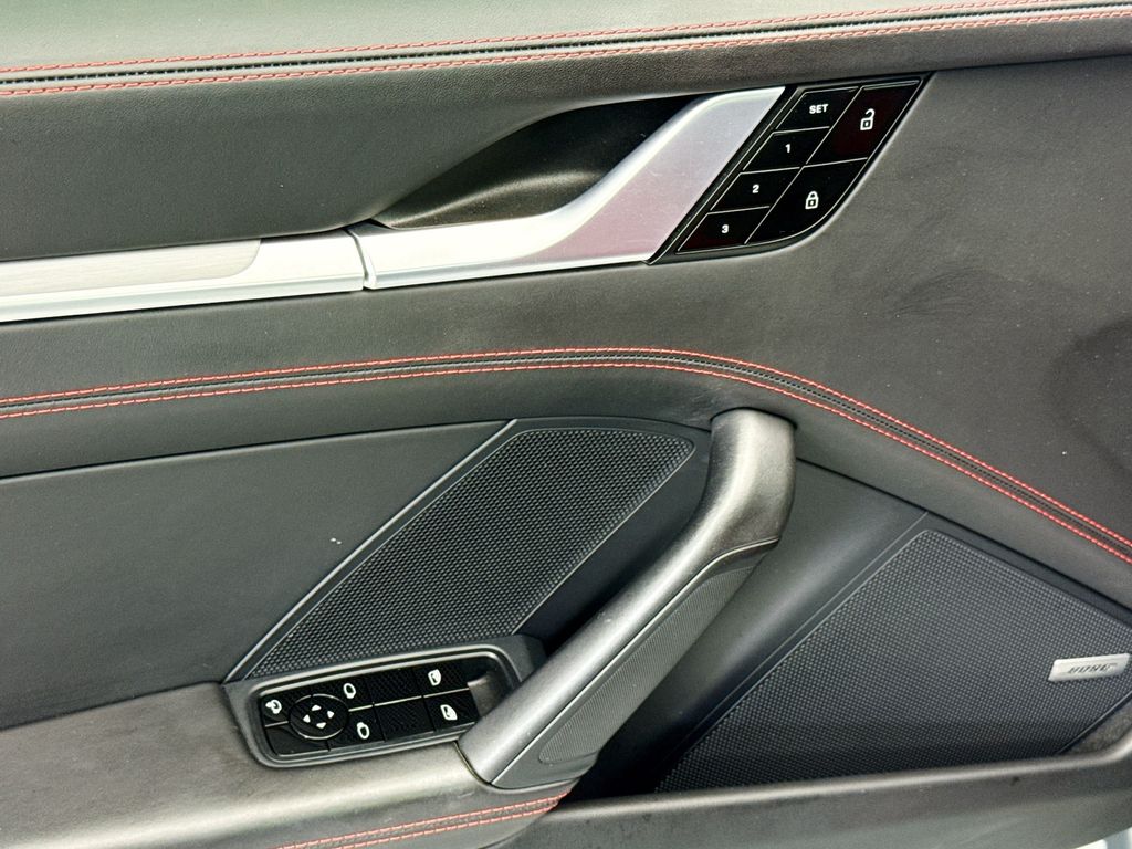 Thumbnail: 2020 Porsche 911 - 23