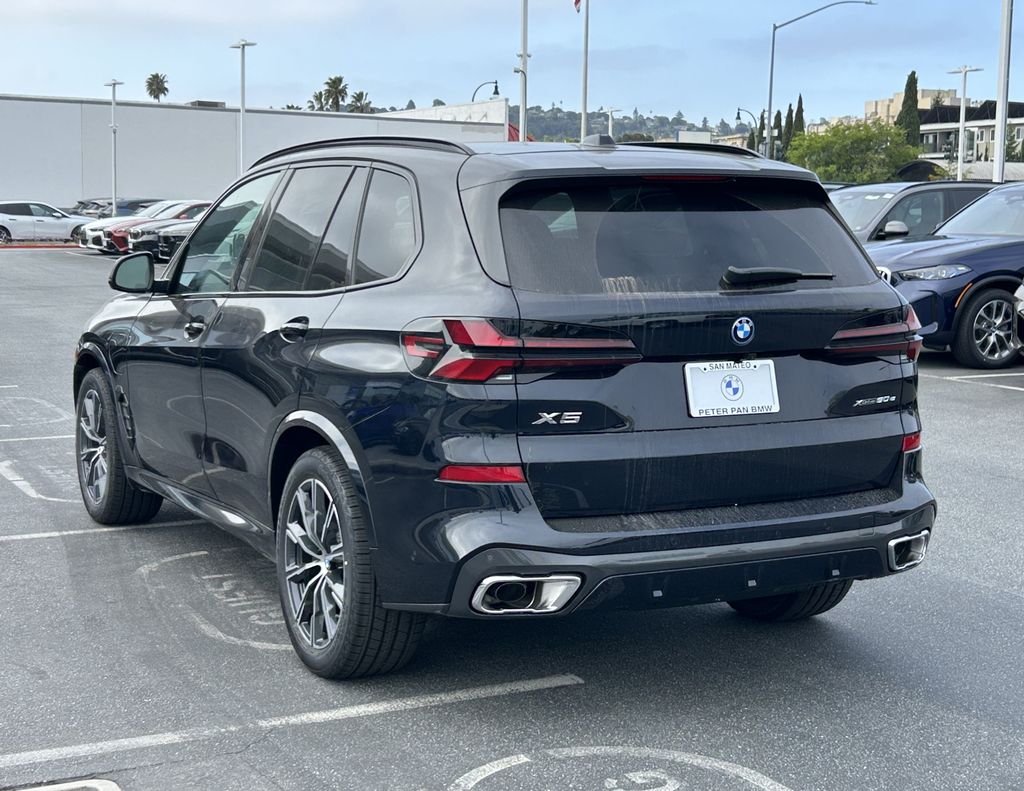 2026 BMW X5 xDrive50e 3