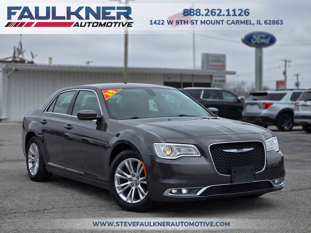 2018 Chrysler 300 Touring RWD
