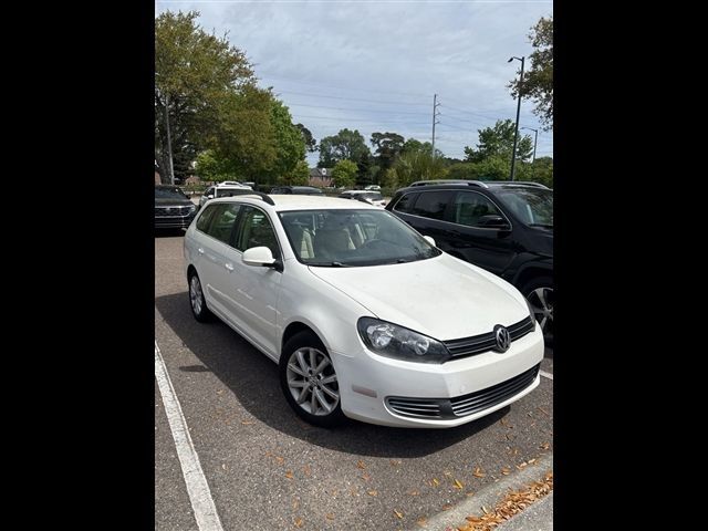 Candy White 2013 Volkswagen Jetta SportWagen Wagon 6-Speed Automatic