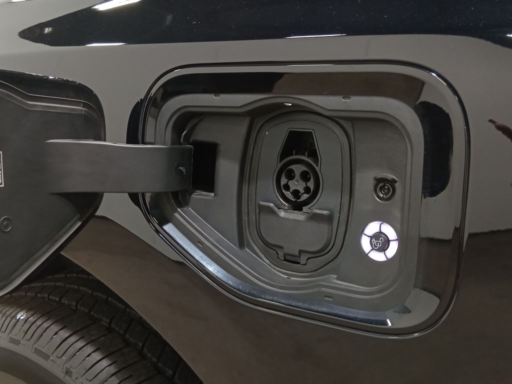 2024 Ford F-150 Lightning Flash