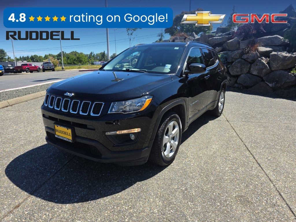 Diamond Black Crystal Pearlcoat 2018 Jeep Compass Latitude FWD SUV / Crossover Front-Wheel Drive 6-Speed Automatic