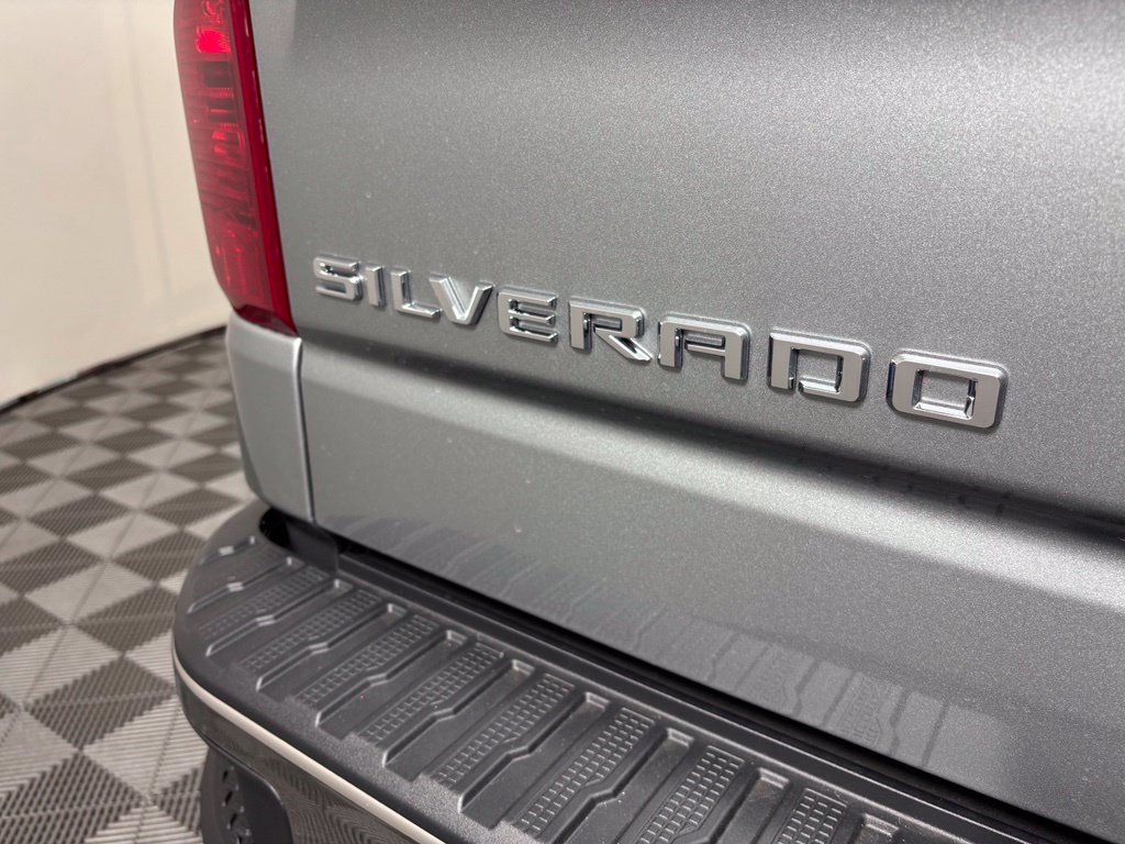 Thumbnail: 2026 Chevrolet Silverado 1500 - 23