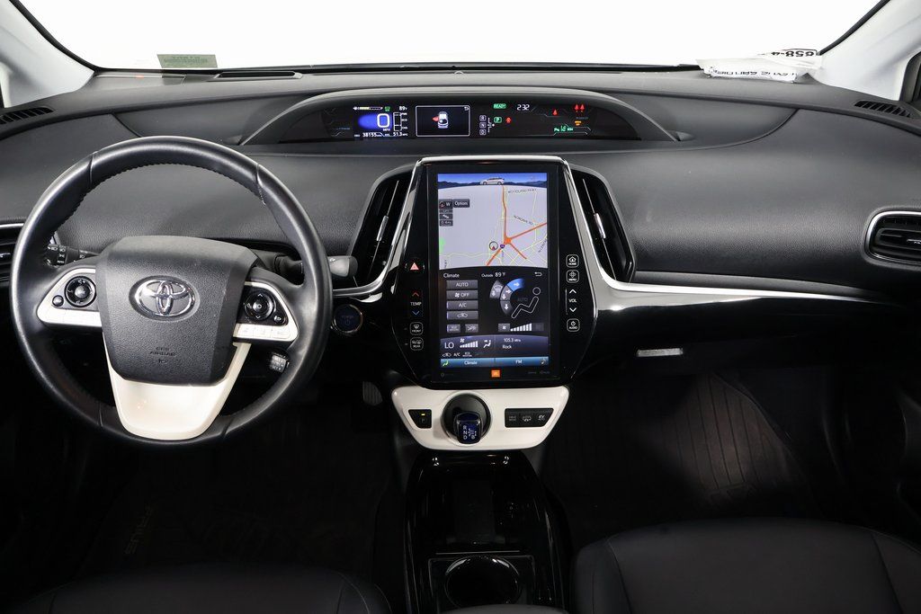 Thumbnail: 2018 Toyota Prius Prime - 6