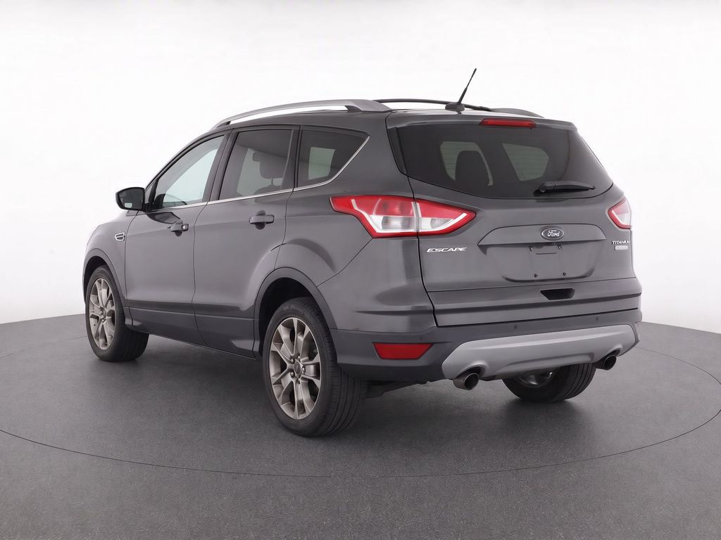Used 2016 Magnetic Ford Titanium image 4