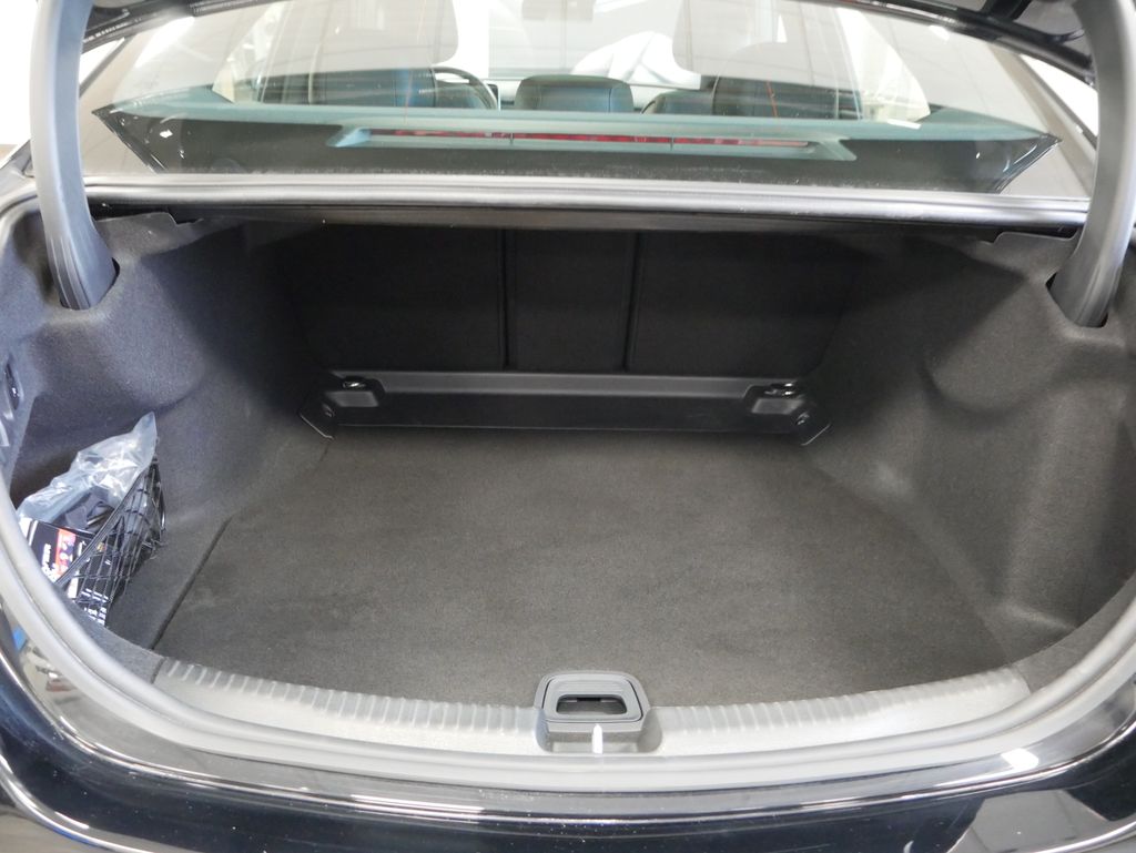 Thumbnail: 2023 Mercedes-Benz C-Class - 23