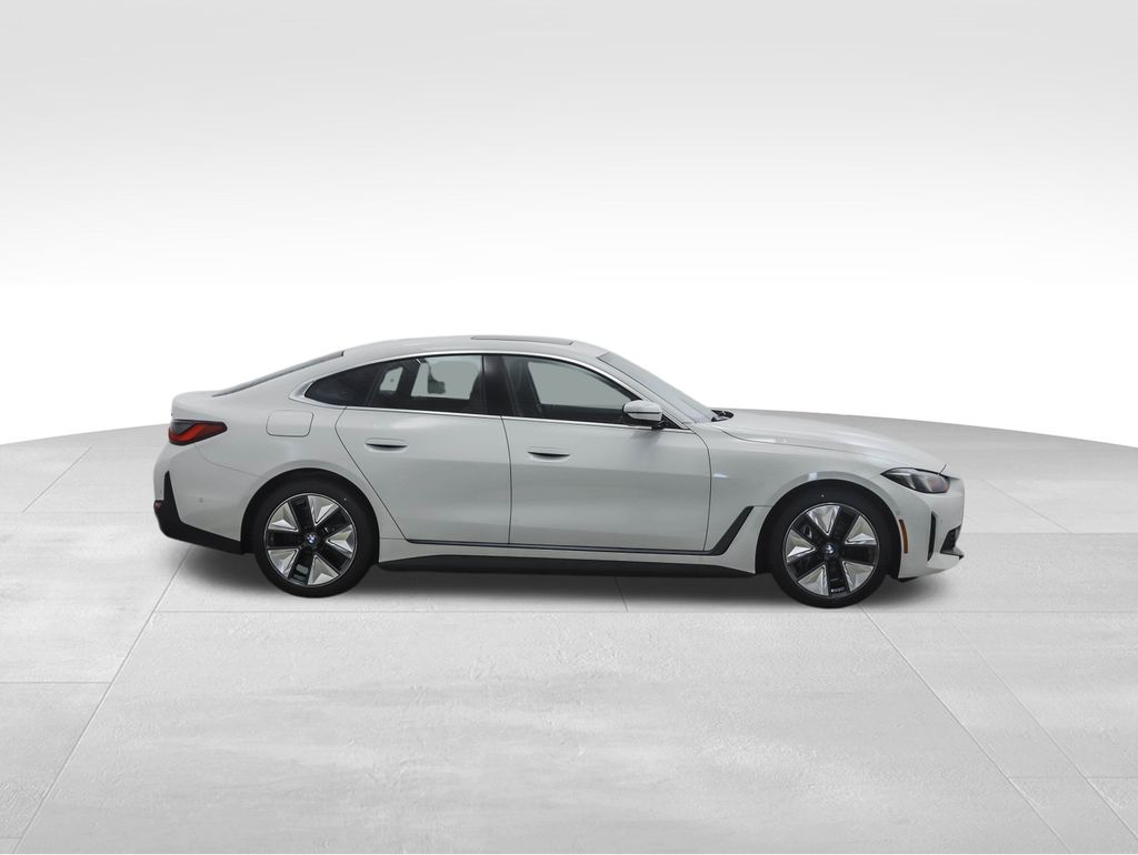 2025 BMW i4 xDrive40 6