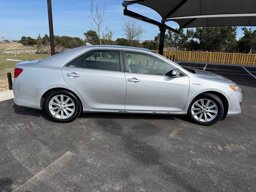 Thumbnail: 2012 Toyota Camry - 4