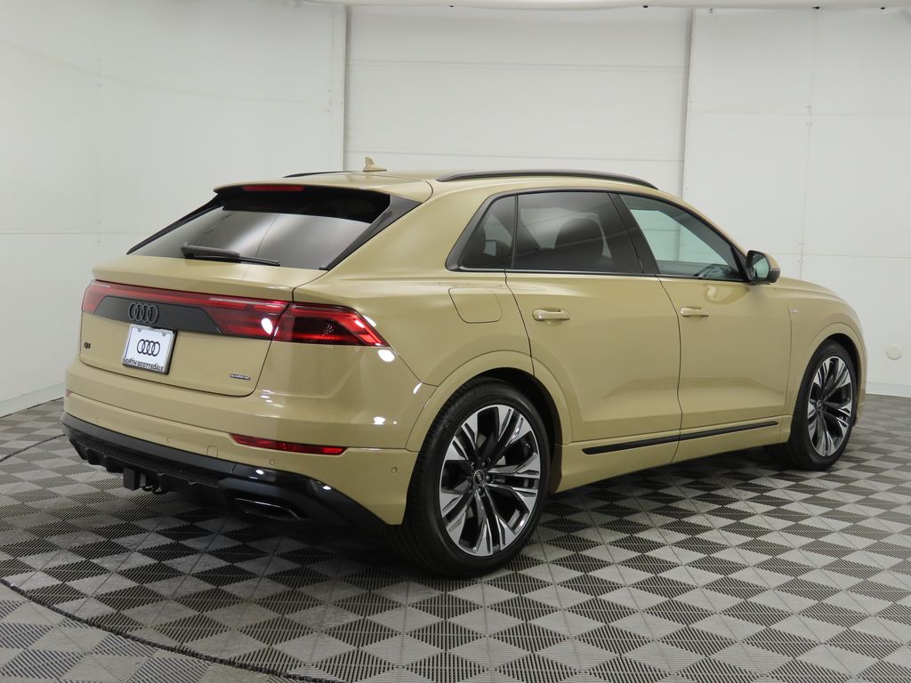 2025 Audi Q8  5