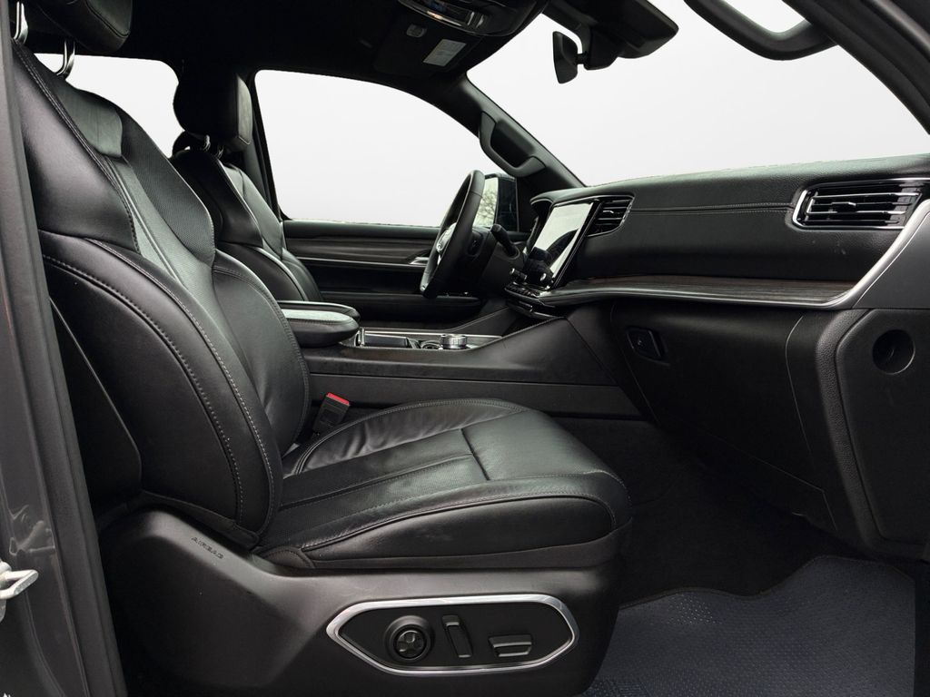 Used Car 2024 Jeep Wagoneer L  Series Ii For Sale Under $40,000 In Austin, Texas