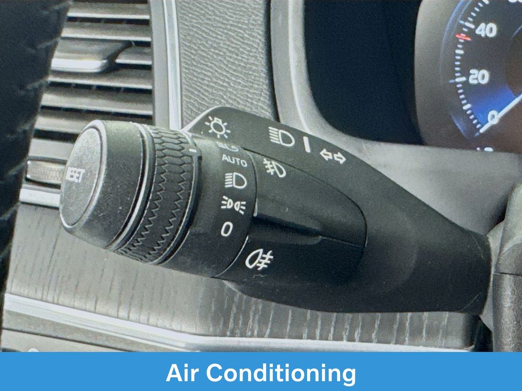 Used Car 2020 Volvo Xc90  T5 Momentum For Sale Under $20,000 In Austin, Texas