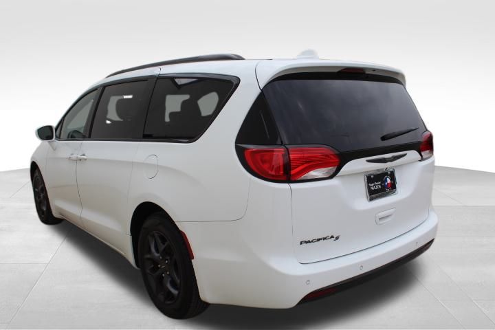 Used Car 2018 Chrysler Pacifica  Touring L Plus For Sale Under $15,000 In Georgetown, Texas