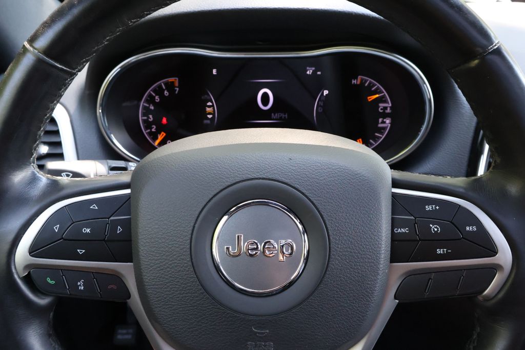 Thumbnail: 2022 Jeep Grand Cherokee - 28