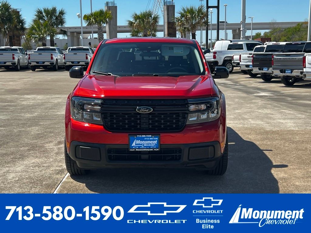 Chili Pepper Red 2023 Ford Maverick XLT SuperCrew FWD Pickup Truck Front-Wheel Drive Continuously Variable Transmission